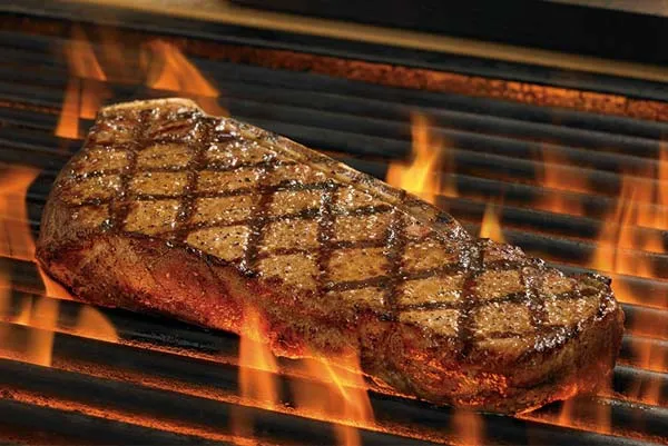 Стейк Нью-Йорк, New York steak, стриплойн стейк