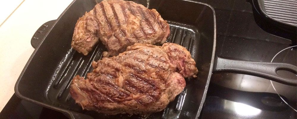 Как жарить мясо на сковороде